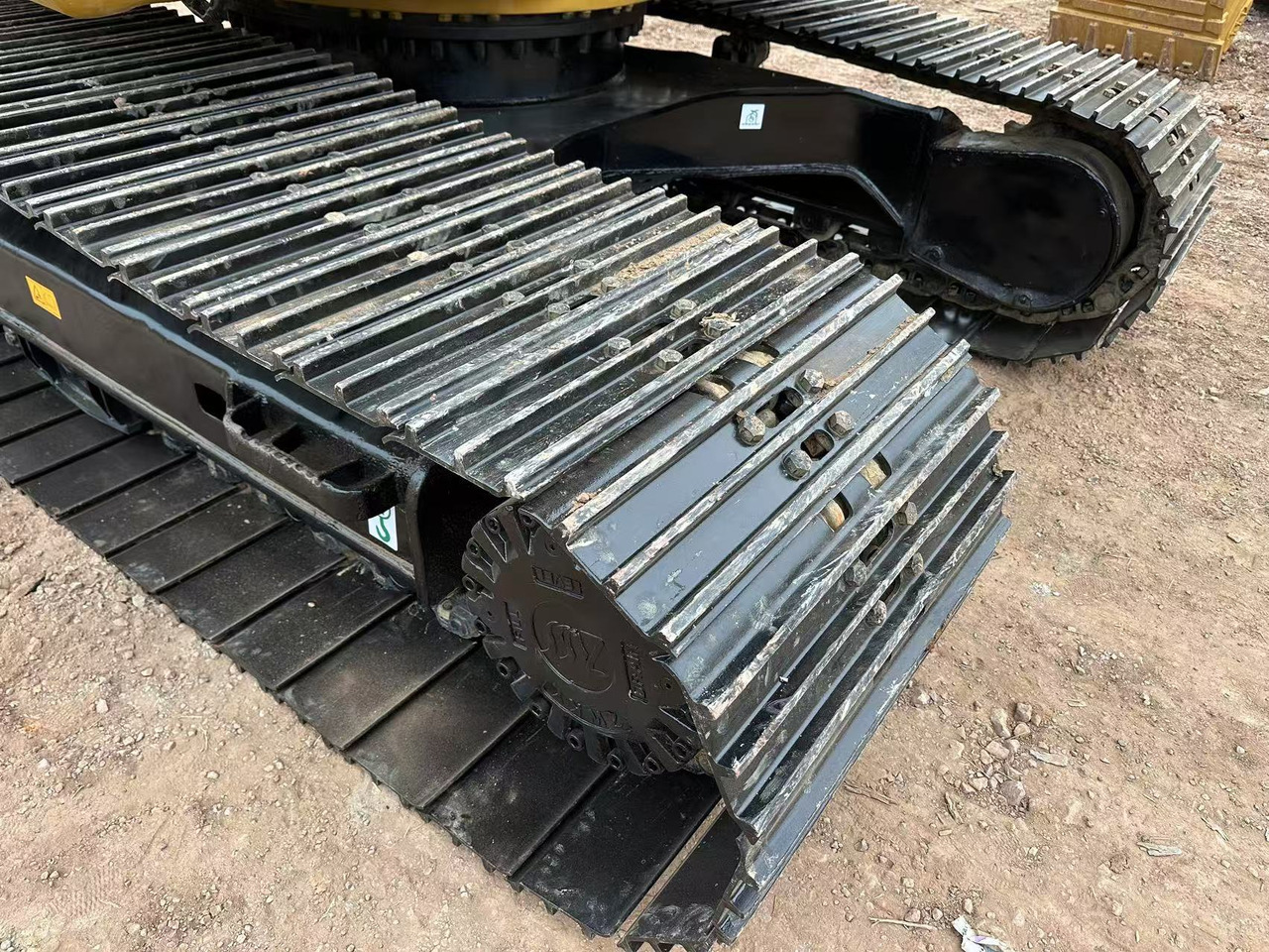 Kāpurķēžu ekskavators CATERPILLAR 320C: foto 12