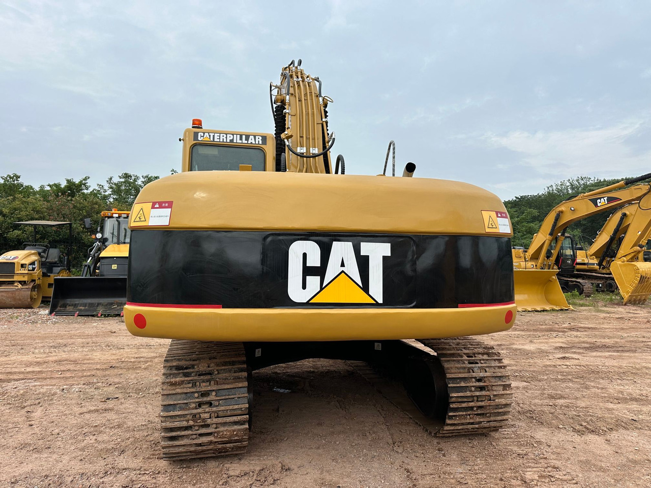 Kāpurķēžu ekskavators CATERPILLAR 320CL: foto 7