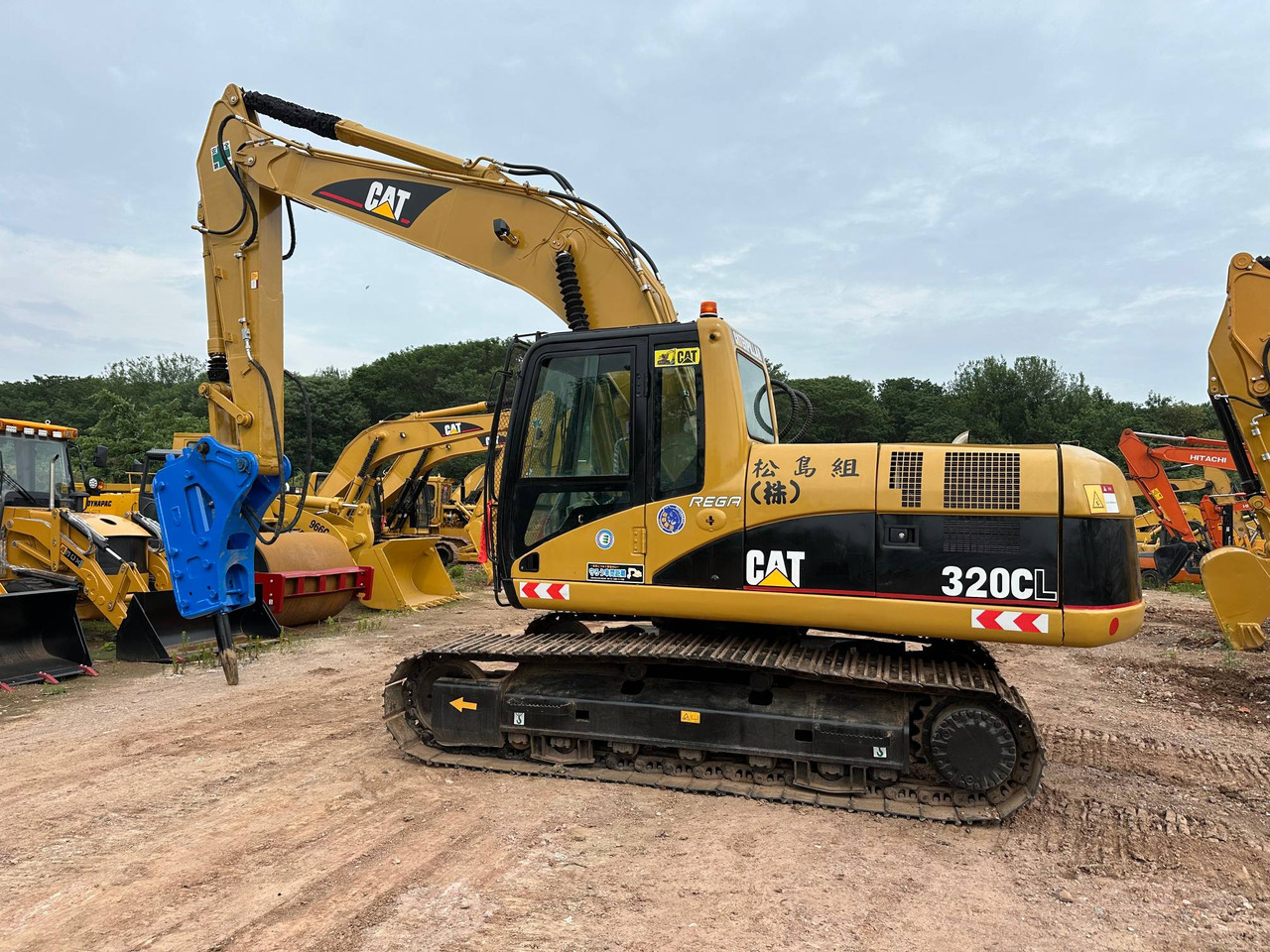 CATERPILLAR 320CL - Kāpurķēžu ekskavators: foto 4 CATERPILLAR 320CL - Kāpurķēžu ekskavators: foto 4