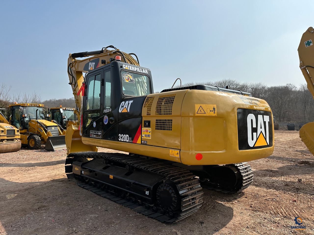 CATERPILLAR 320D2L - Kāpurķēžu ekskavators: foto 4 CATERPILLAR 320D2L - Kāpurķēžu ekskavators: foto 4