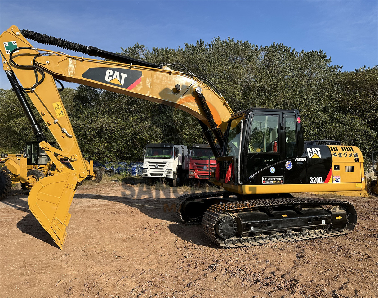CATERPILLAR 320DL - Kāpurķēžu ekskavators: foto 2 CATERPILLAR 320DL - Kāpurķēžu ekskavators: foto 2
