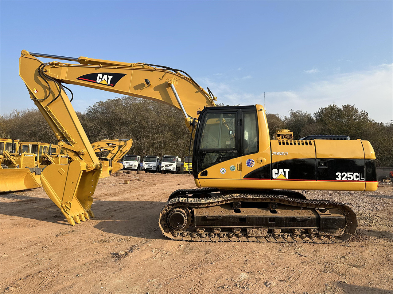 CATERPILLAR 325C - Kāpurķēžu ekskavators: foto 3 CATERPILLAR 325C - Kāpurķēžu ekskavators: foto 3