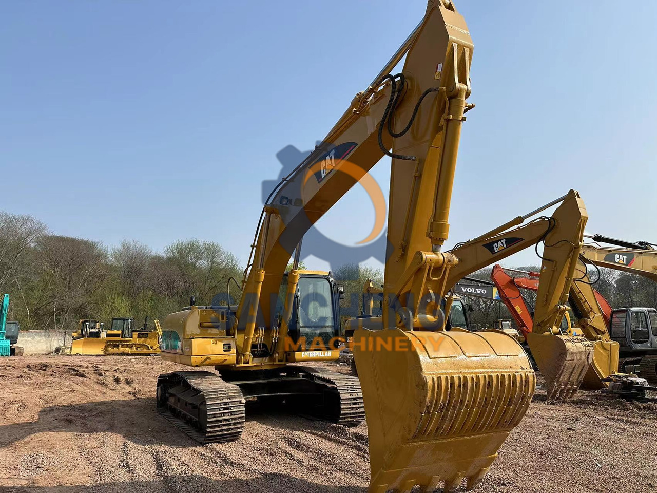 CATERPILLAR 325C - Kāpurķēžu ekskavators: foto 4 CATERPILLAR 325C - Kāpurķēžu ekskavators: foto 4