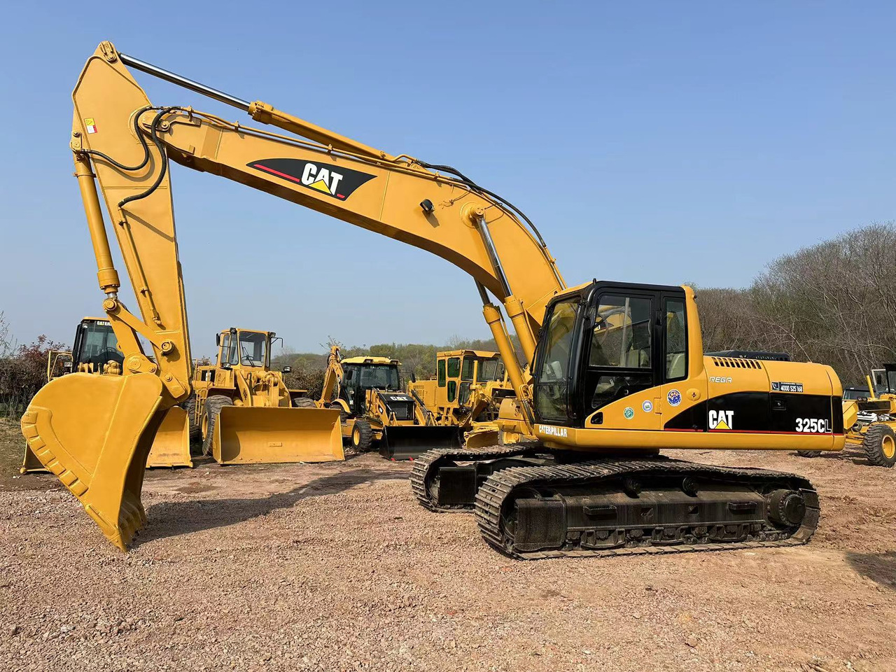 CATERPILLAR 325C - Kāpurķēžu ekskavators: foto 1 CATERPILLAR 325C - Kāpurķēžu ekskavators: foto 1
