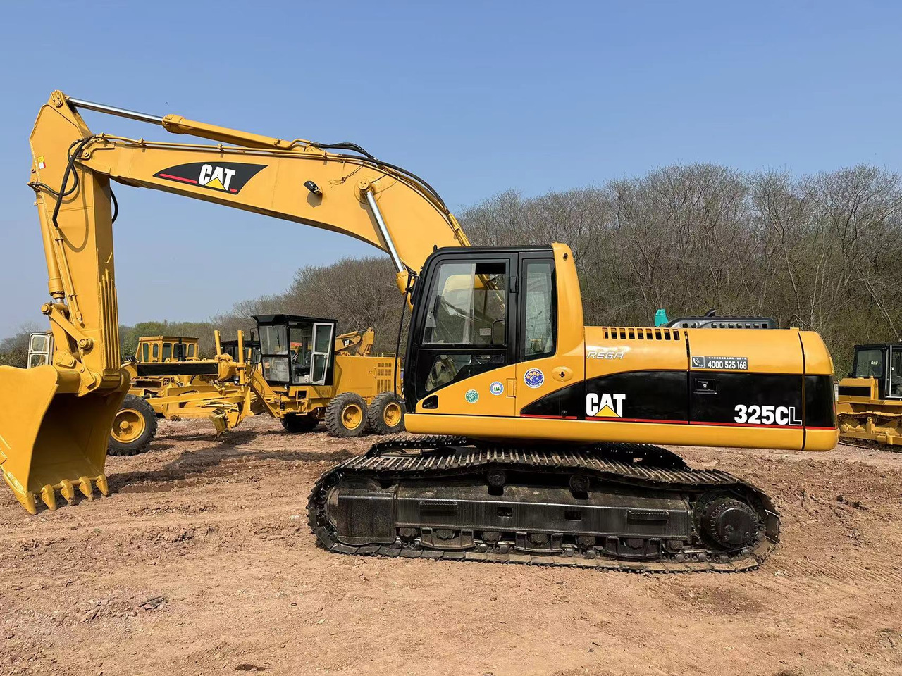 CATERPILLAR 325C - Kāpurķēžu ekskavators: foto 1 CATERPILLAR 325C - Kāpurķēžu ekskavators: foto 1