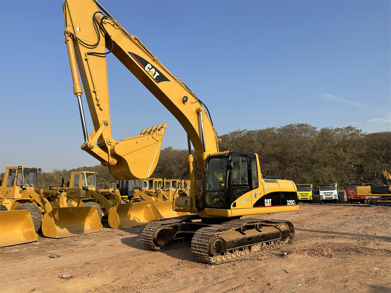 CATERPILLAR 325C - Kāpurķēžu ekskavators: foto 2 CATERPILLAR 325C - Kāpurķēžu ekskavators: foto 2