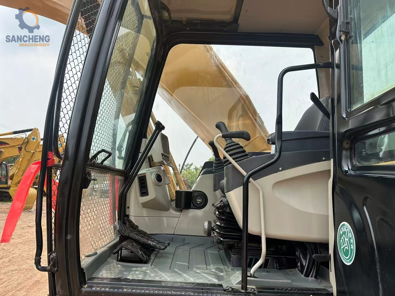 CATERPILLAR 325CL - Kāpurķēžu ekskavators: foto 3 CATERPILLAR 325CL - Kāpurķēžu ekskavators: foto 3