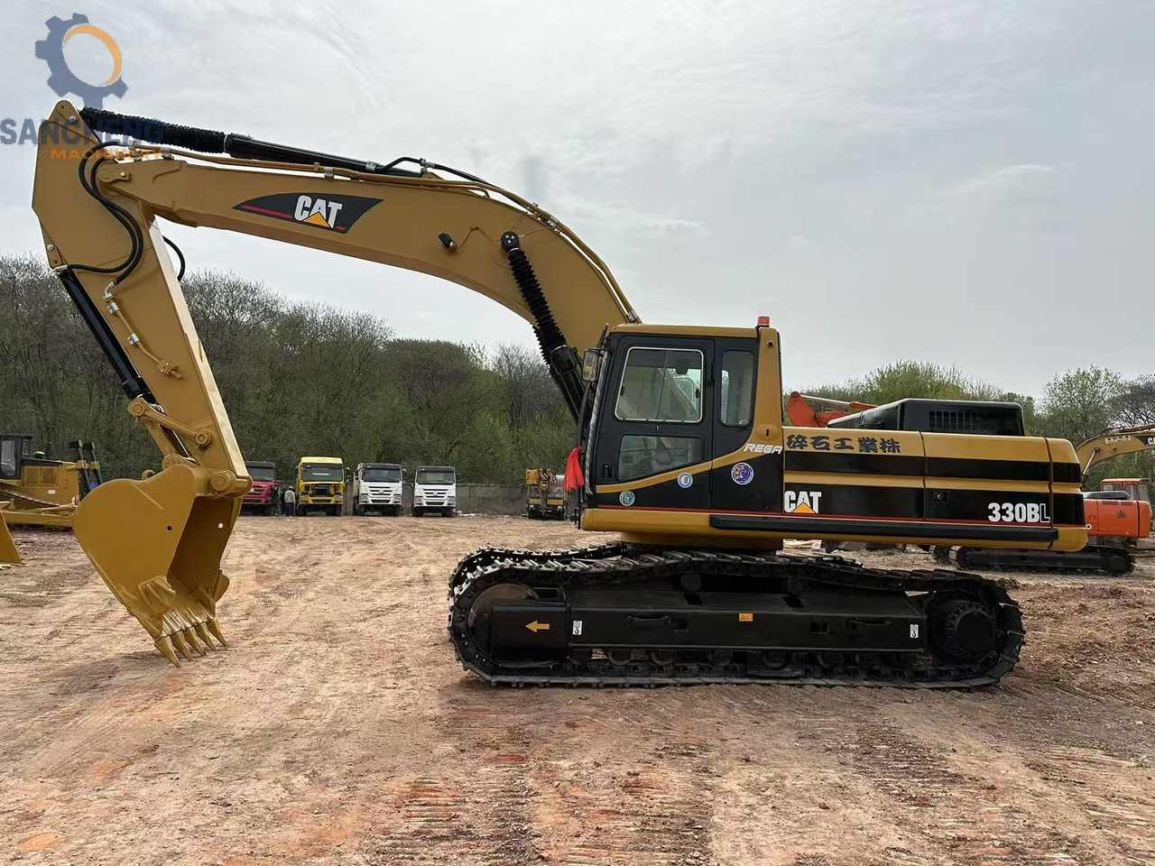 CATERPILLAR 330BL - Kāpurķēžu ekskavators: foto 4 CATERPILLAR 330BL - Kāpurķēžu ekskavators: foto 4