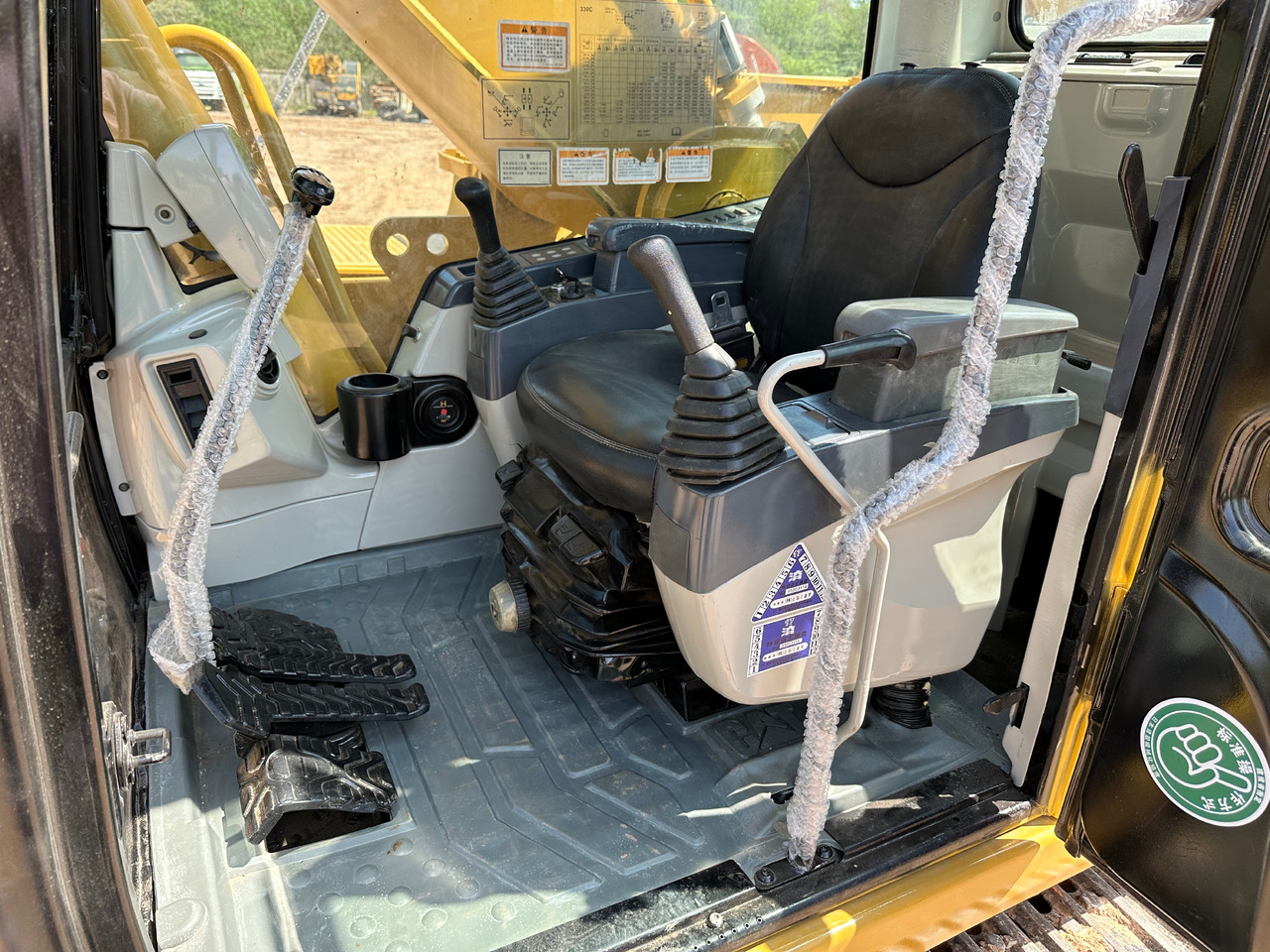 CATERPILLAR 330CL - Kāpurķēžu ekskavators: foto 5 CATERPILLAR 330CL - Kāpurķēžu ekskavators: foto 5