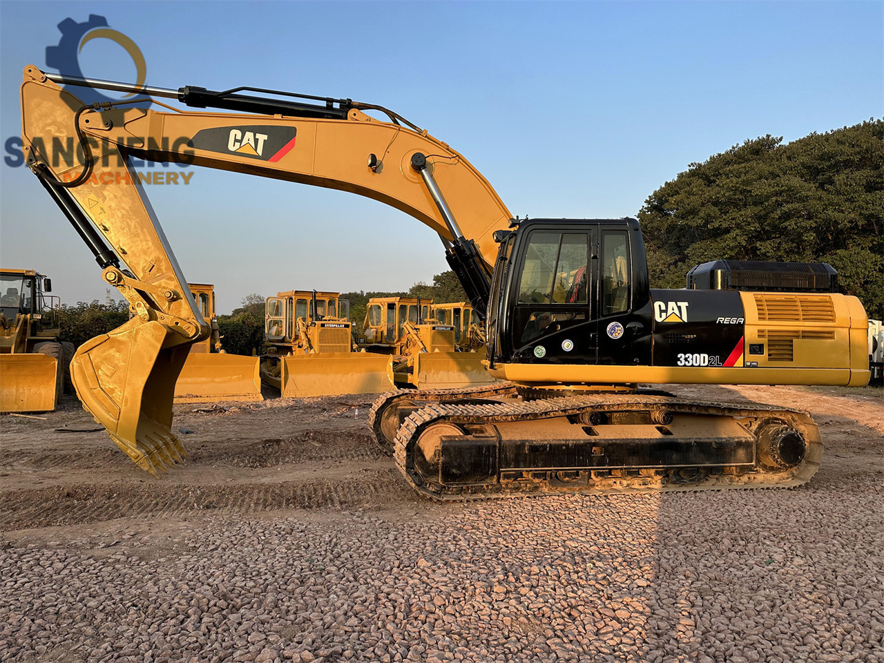 CATERPILLAR 330D2L - Kāpurķēžu ekskavators: foto 2 CATERPILLAR 330D2L - Kāpurķēžu ekskavators: foto 2