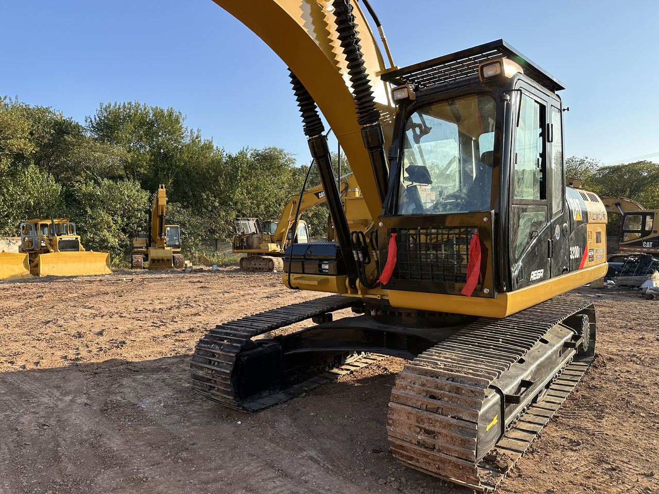 CATERPILLAR 330D2L - Kāpurķēžu ekskavators: foto 3 CATERPILLAR 330D2L - Kāpurķēžu ekskavators: foto 3
