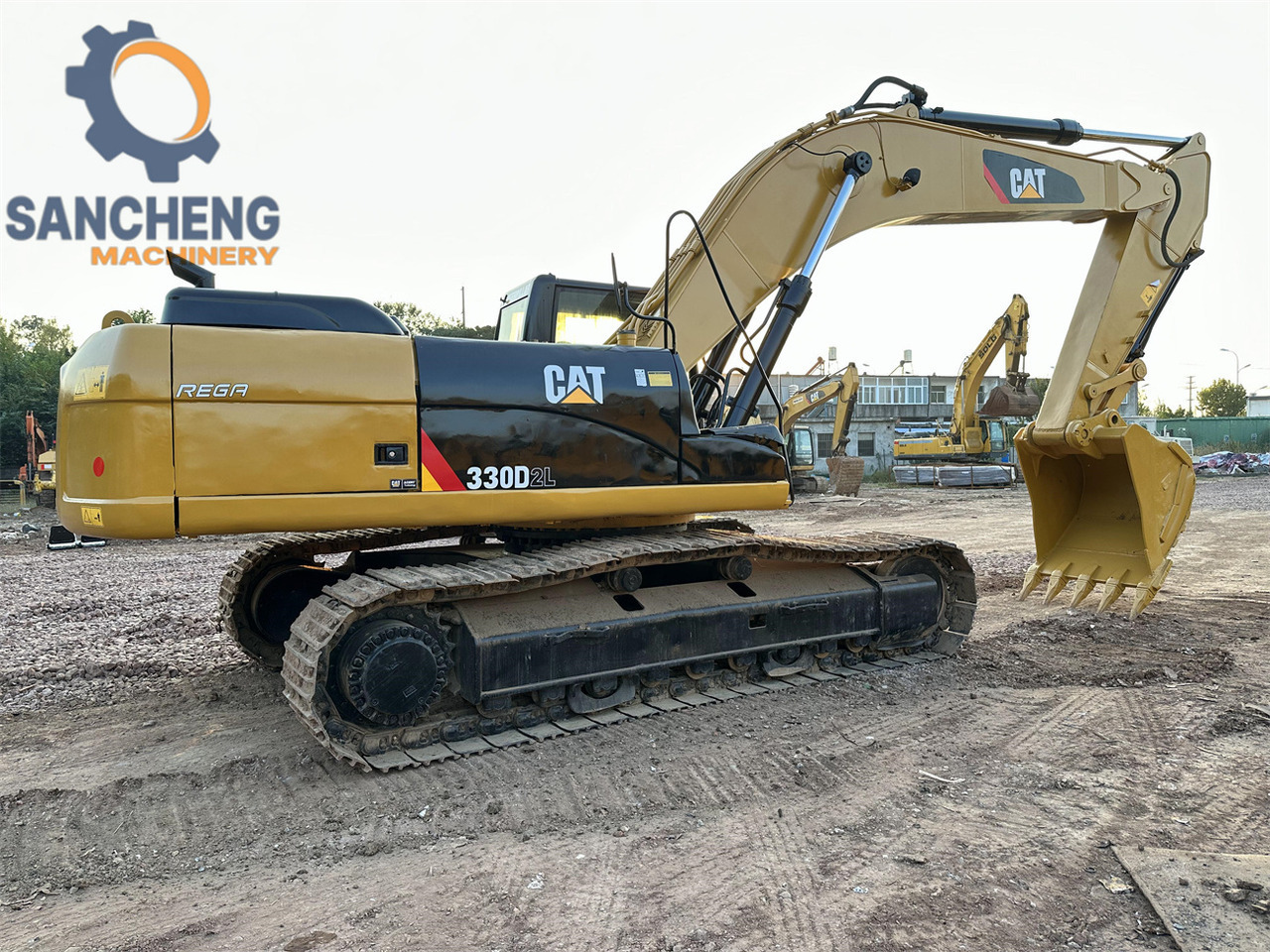 CATERPILLAR 330D2L - Kāpurķēžu ekskavators: foto 1 CATERPILLAR 330D2L - Kāpurķēžu ekskavators: foto 1