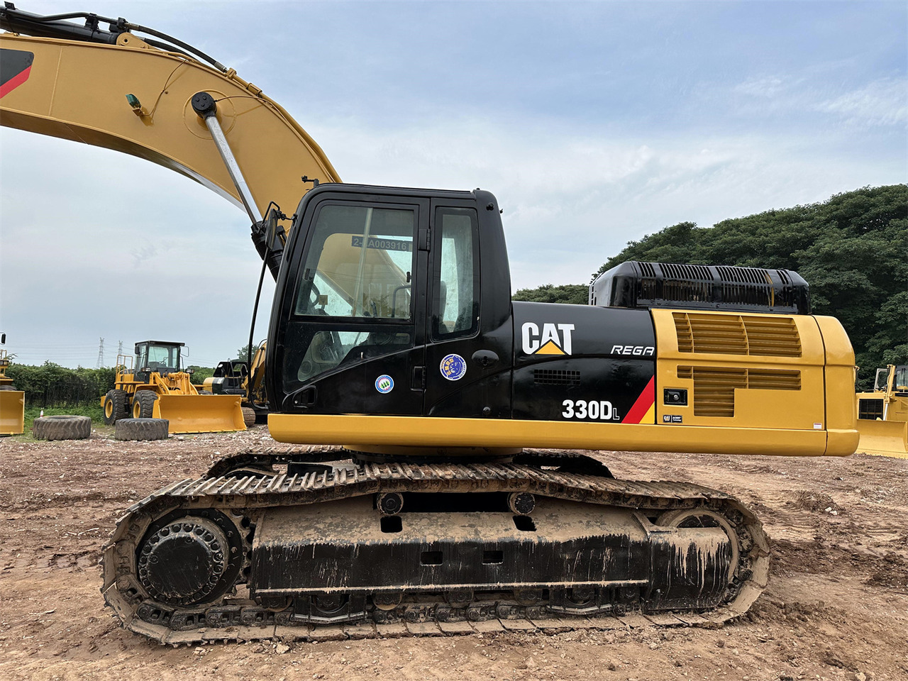 CATERPILLAR 330DL - Kāpurķēžu ekskavators: foto 5 CATERPILLAR 330DL - Kāpurķēžu ekskavators: foto 5