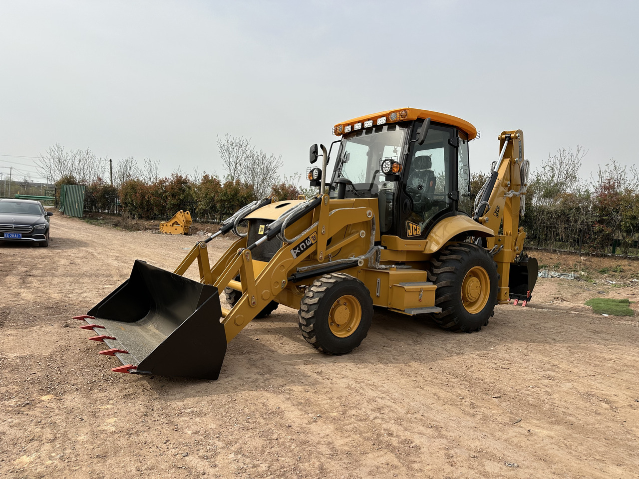 CATERPILLAR 420F2 - Ekskavators-iekrāvējs: foto 3 CATERPILLAR 420F2 - Ekskavators-iekrāvējs: foto 3