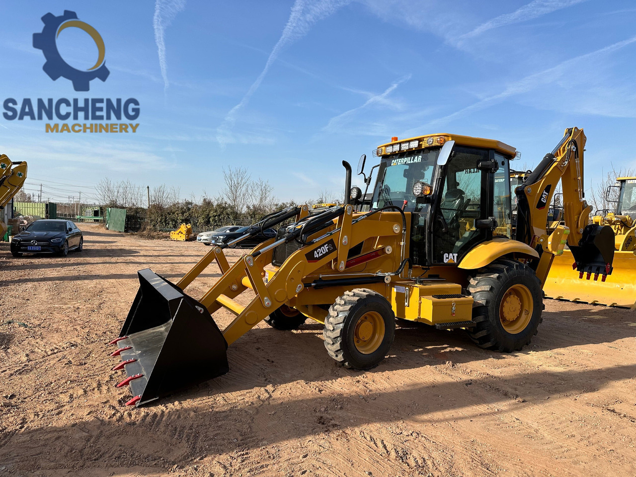 CATERPILLAR 420F2 - Ekskavators-iekrāvējs: foto 1 CATERPILLAR 420F2 - Ekskavators-iekrāvējs: foto 1