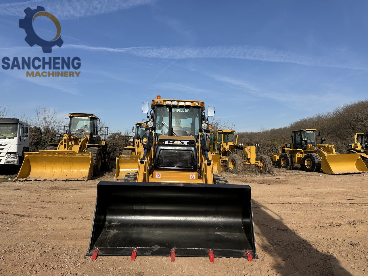 CATERPILLAR 420F2 - Ekskavators-iekrāvējs: foto 5 CATERPILLAR 420F2 - Ekskavators-iekrāvējs: foto 5