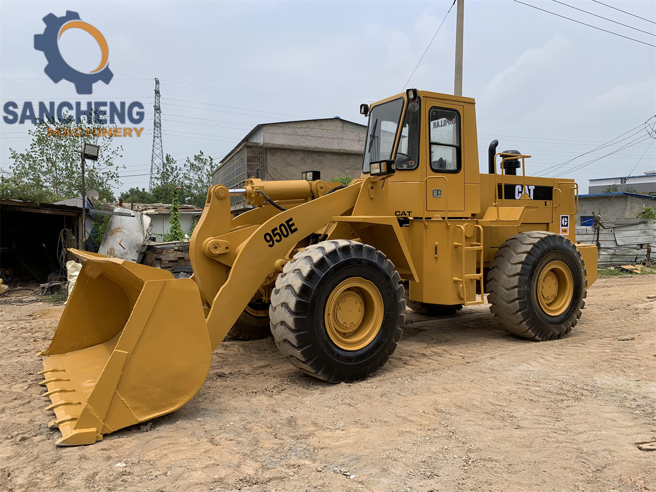 CATERPILLAR 950E - Riteņu iekrāvējs: foto 5 CATERPILLAR 950E - Riteņu iekrāvējs: foto 5