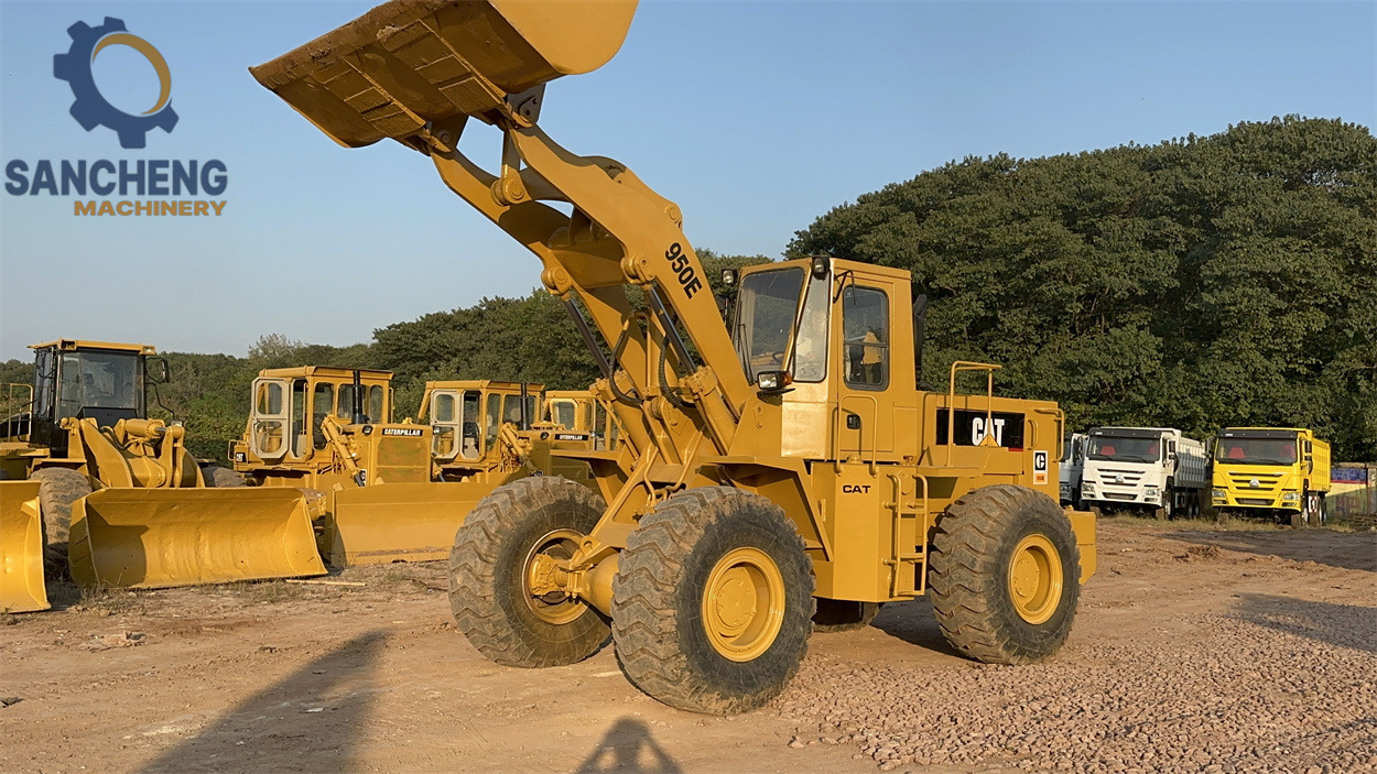 CATERPILLAR 950E - Riteņu iekrāvējs: foto 1 CATERPILLAR 950E - Riteņu iekrāvējs: foto 1