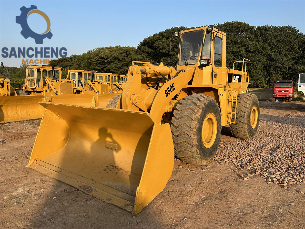 CATERPILLAR 950E - Riteņu iekrāvējs: foto 2 CATERPILLAR 950E - Riteņu iekrāvējs: foto 2