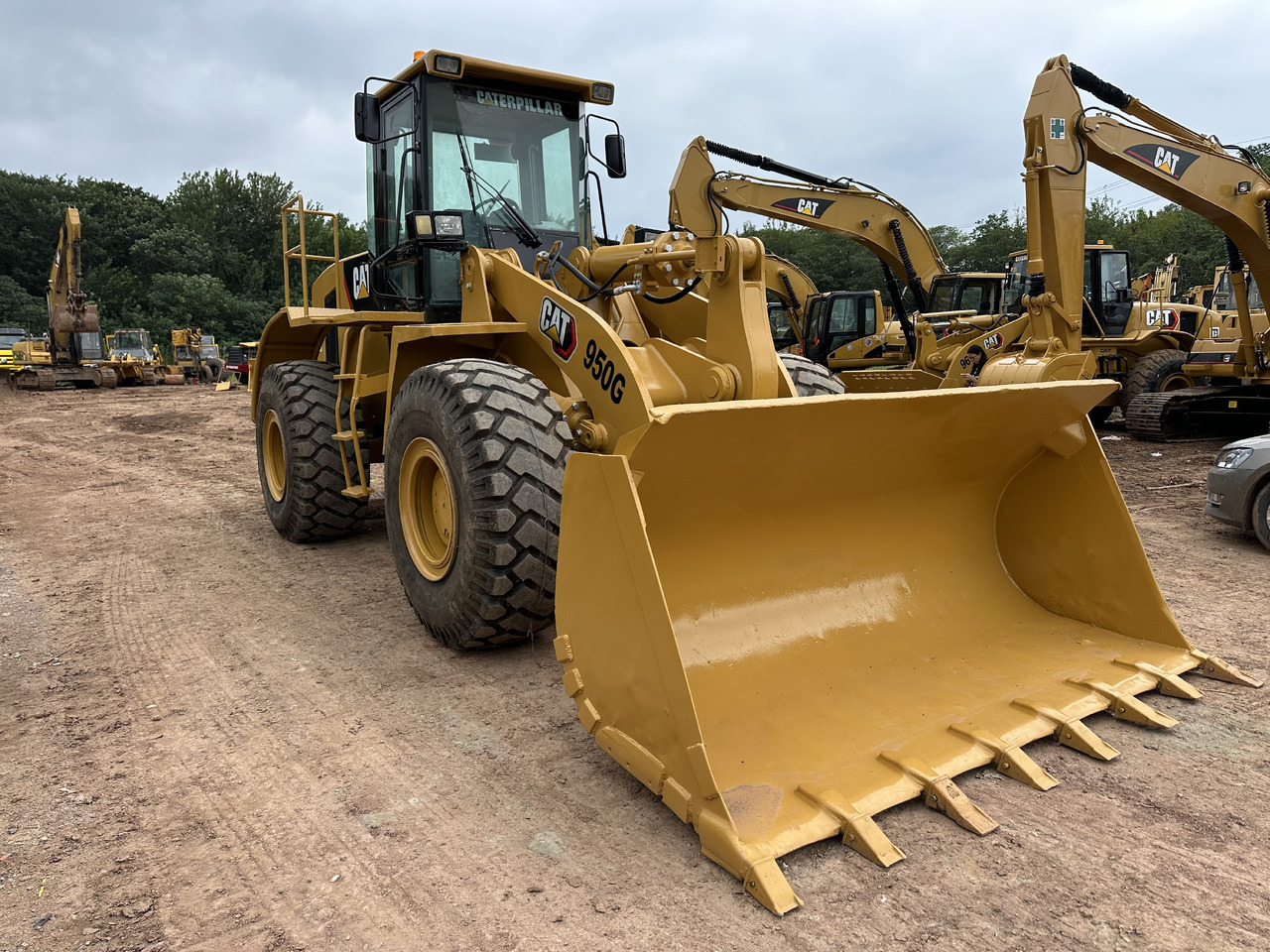 CATERPILLAR 950G - Riteņu iekrāvējs: foto 1 CATERPILLAR 950G - Riteņu iekrāvējs: foto 1