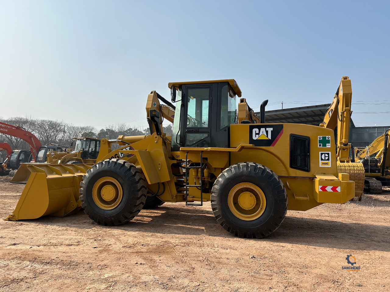 CATERPILLAR 950G - Riteņu iekrāvējs: foto 3 CATERPILLAR 950G - Riteņu iekrāvējs: foto 3