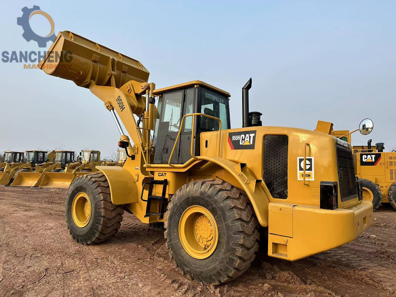 CATERPILLAR 950H - Riteņu iekrāvējs: foto 1 CATERPILLAR 950H - Riteņu iekrāvējs: foto 1