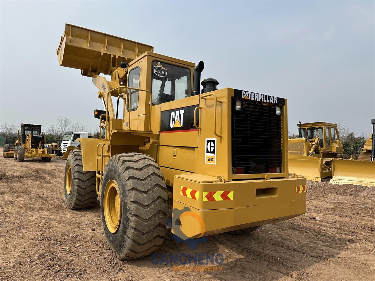 CATERPILLAR 966C - Riteņu iekrāvējs: foto 4 CATERPILLAR 966C - Riteņu iekrāvējs: foto 4