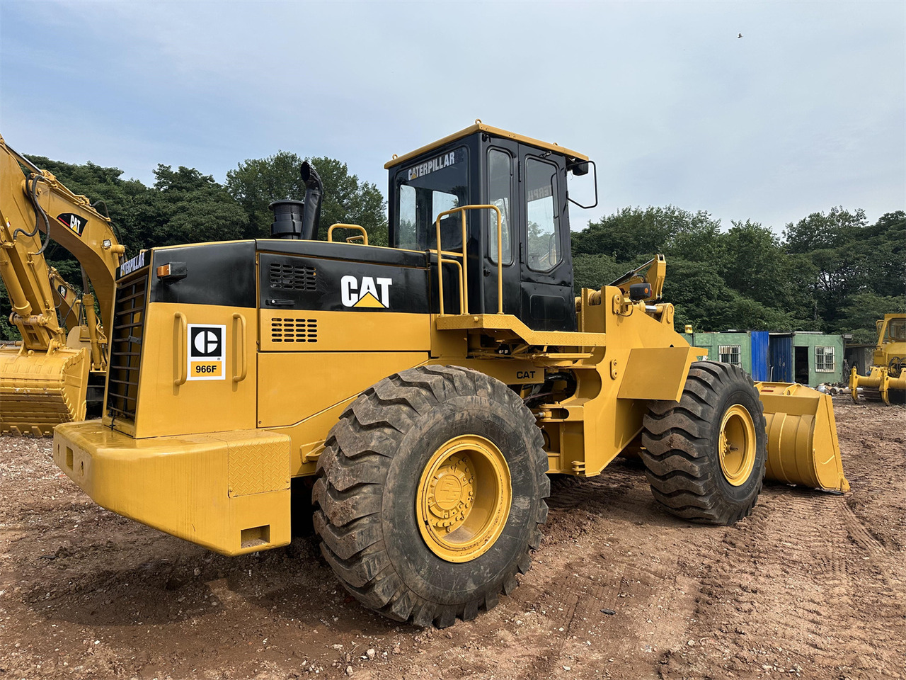 CATERPILLAR 966F - Riteņu iekrāvējs: foto 3 CATERPILLAR 966F - Riteņu iekrāvējs: foto 3