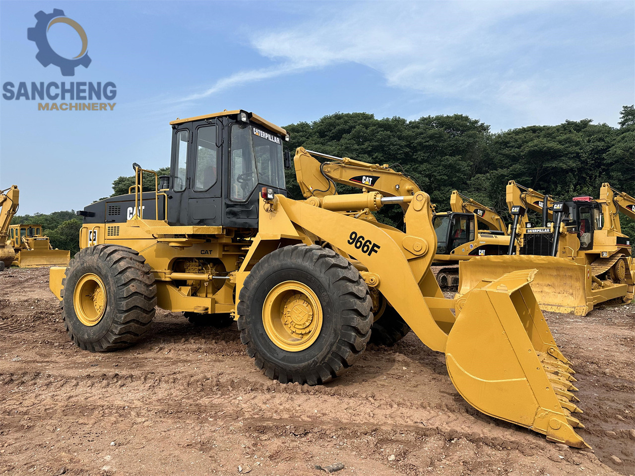 CATERPILLAR 966F - Riteņu iekrāvējs: foto 2 CATERPILLAR 966F - Riteņu iekrāvējs: foto 2