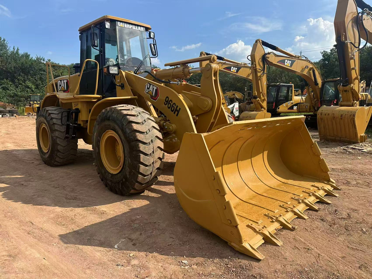CATERPILLAR 966H - Riteņu iekrāvējs: foto 2 CATERPILLAR 966H - Riteņu iekrāvējs: foto 2