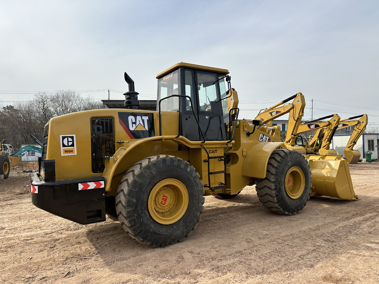 CATERPILLAR 966H - Riteņu iekrāvējs: foto 2 CATERPILLAR 966H - Riteņu iekrāvējs: foto 2
