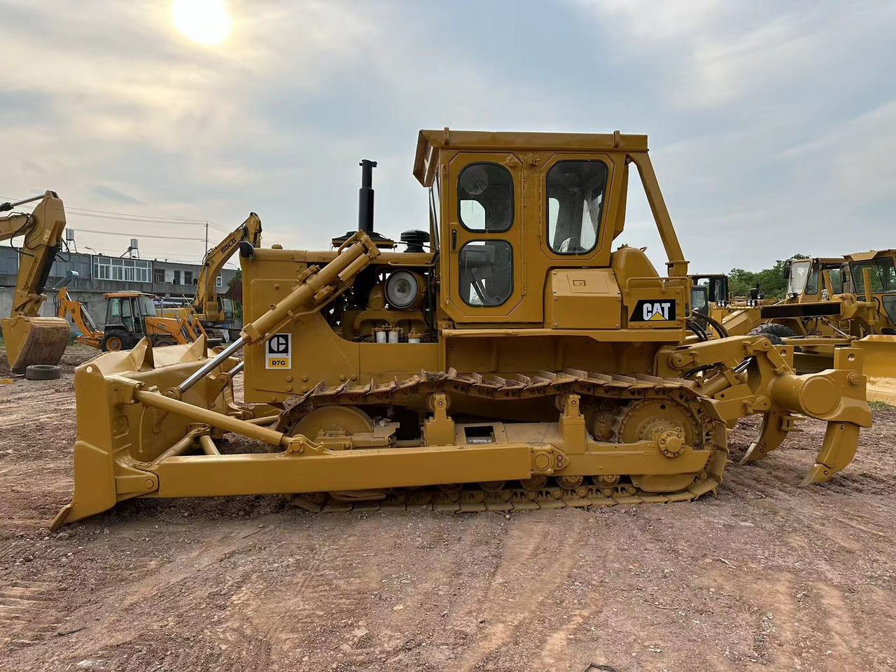 CATERPILLAR D7G - Buldozers: foto 5 CATERPILLAR D7G - Buldozers: foto 5