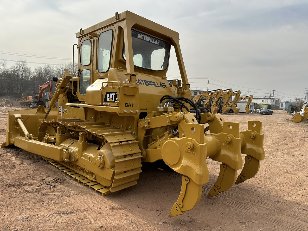 CATERPILLAR D7G - Buldozers: foto 1 CATERPILLAR D7G - Buldozers: foto 1