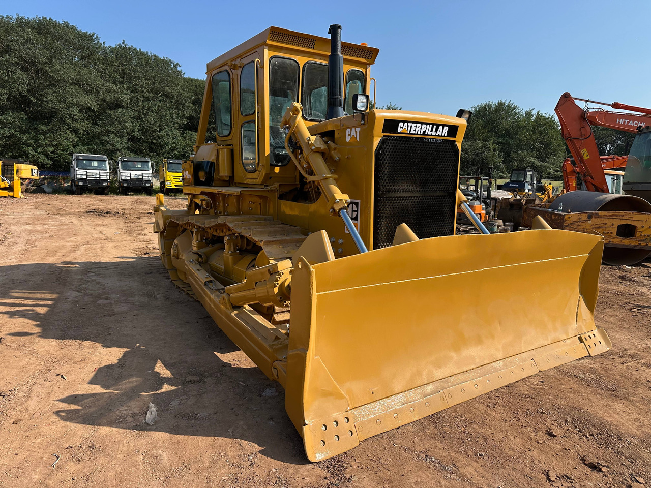 CATERPILLAR D7G bulldozer - Buldozers: foto 4 CATERPILLAR D7G bulldozer - Buldozers: foto 4
