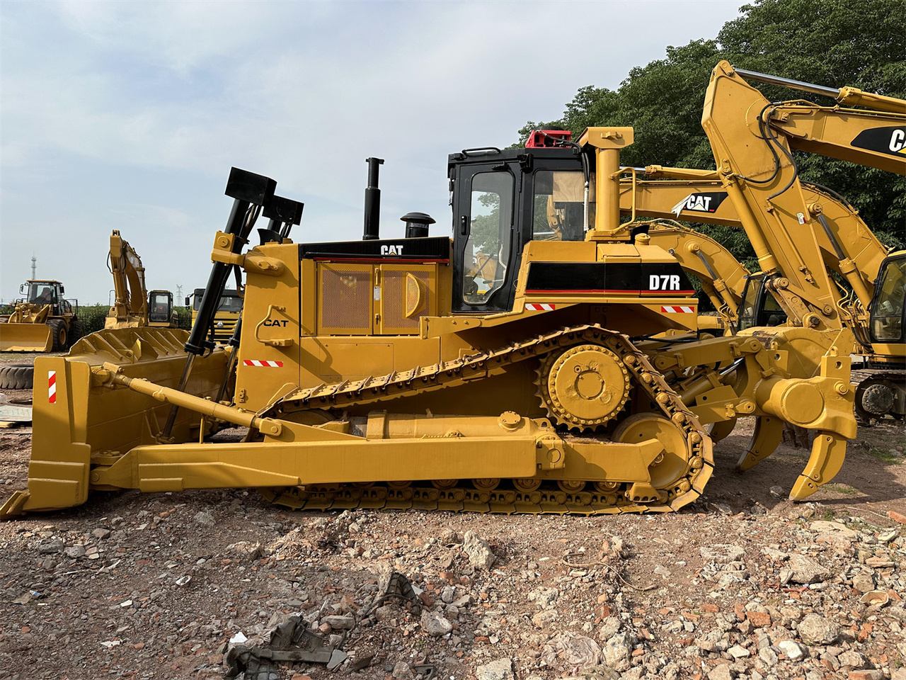 CATERPILLAR D7R - Buldozers: foto 5 CATERPILLAR D7R - Buldozers: foto 5