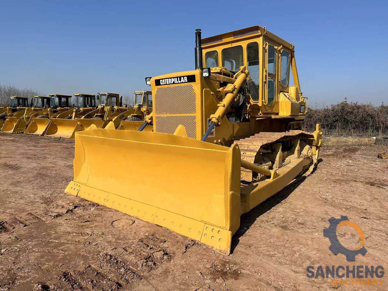 CATERPILLAR D8K - Buldozers: foto 4 CATERPILLAR D8K - Buldozers: foto 4