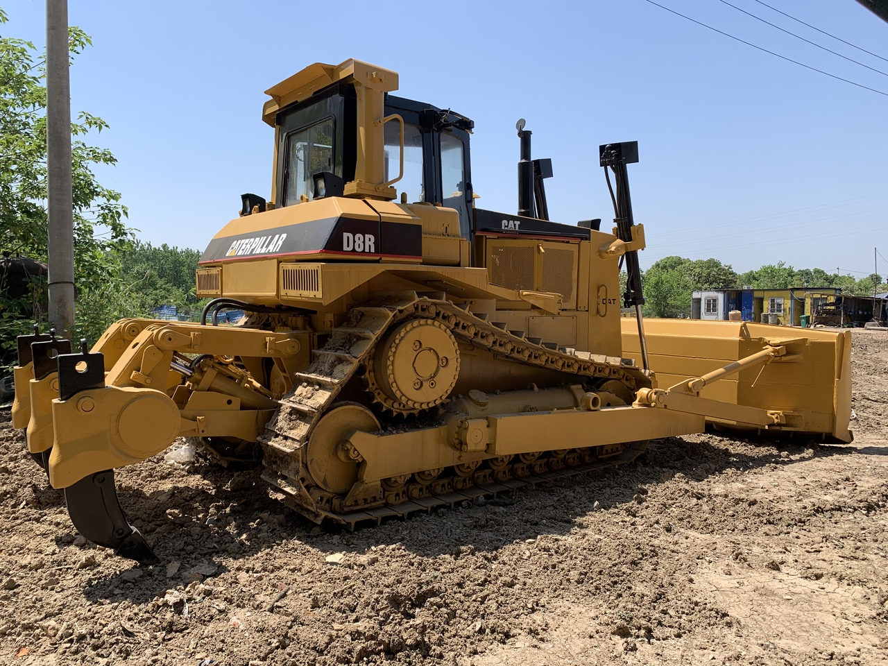 CATERPILLAR D8R - Buldozers: foto 5 CATERPILLAR D8R - Buldozers: foto 5