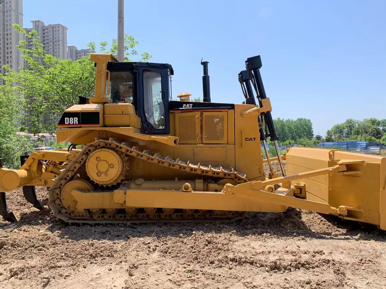 CATERPILLAR D8R - Buldozers: foto 3 CATERPILLAR D8R - Buldozers: foto 3