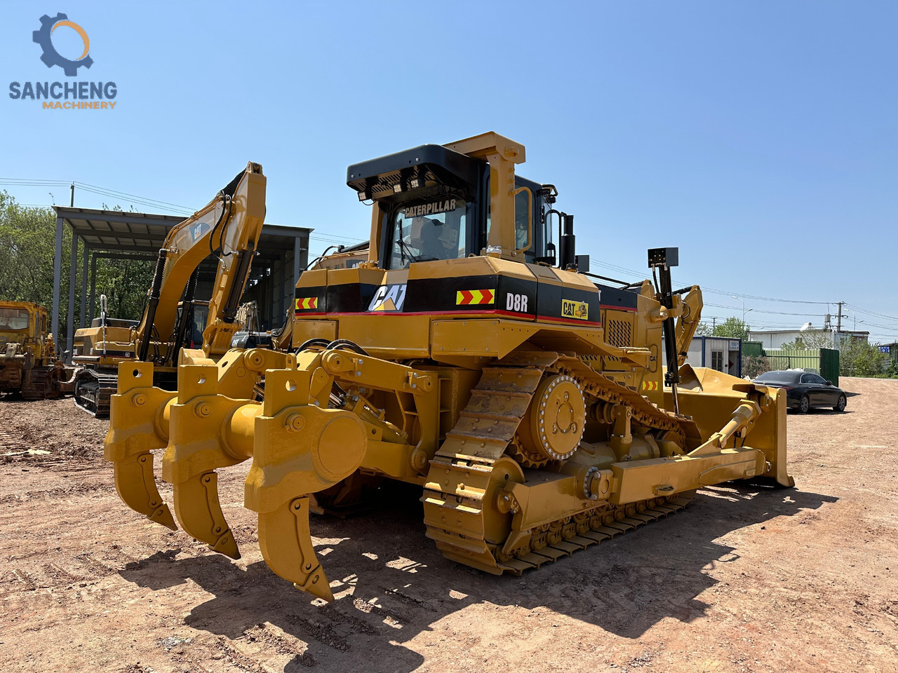 CATERPILLAR D8R - Buldozers: foto 1 CATERPILLAR D8R - Buldozers: foto 1