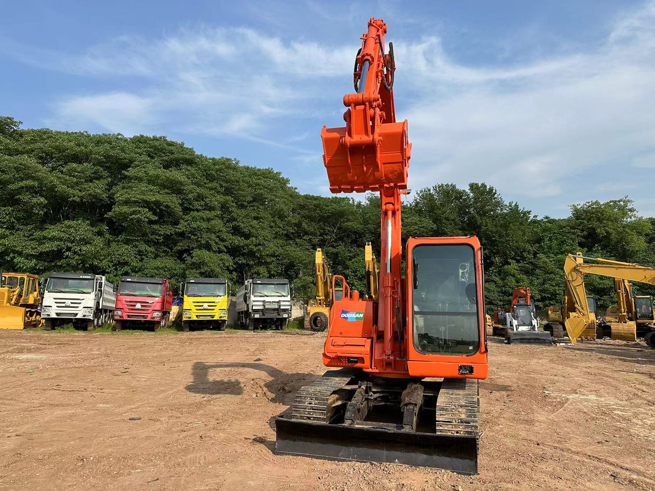 DOOSAN DH80 Mini Excavator - Kāpurķēžu ekskavators: foto 2 DOOSAN DH80 Mini Excavator - Kāpurķēžu ekskavators: foto 2