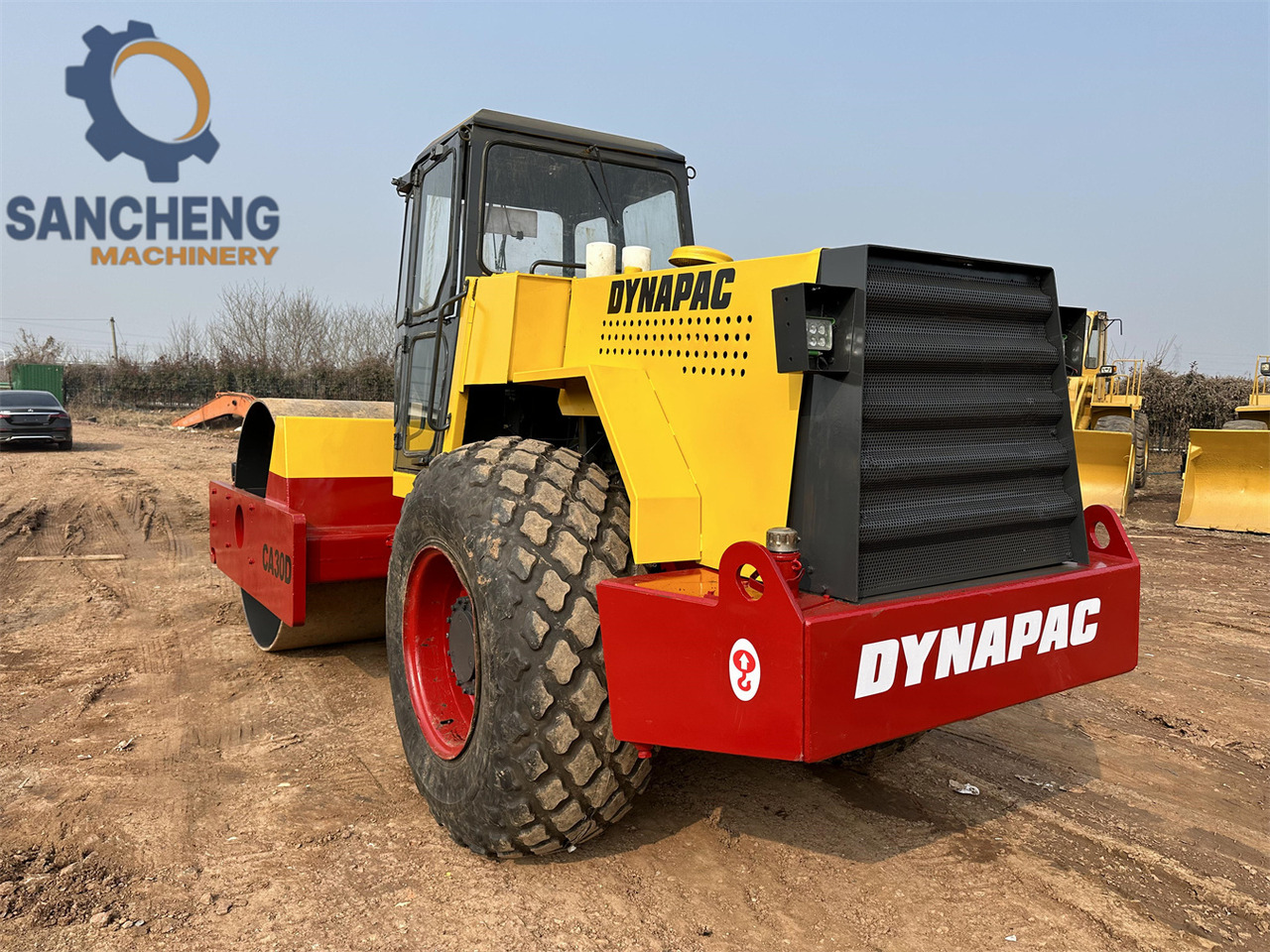 DYNAPAC CA30D - Veltnis: foto 1 DYNAPAC CA30D - Veltnis: foto 1