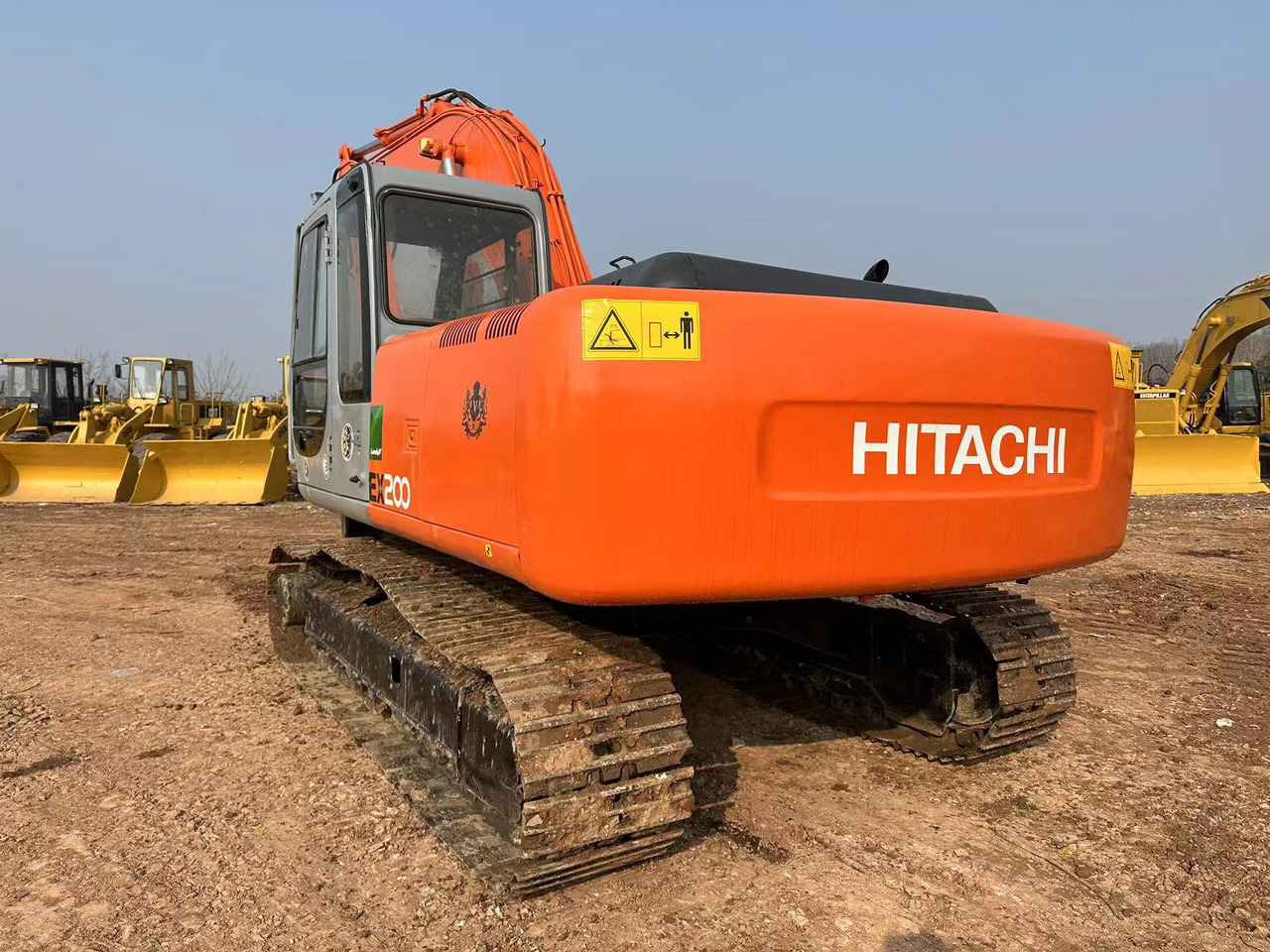 Kāpurķēžu ekskavators HITACHI EX200: foto 11
