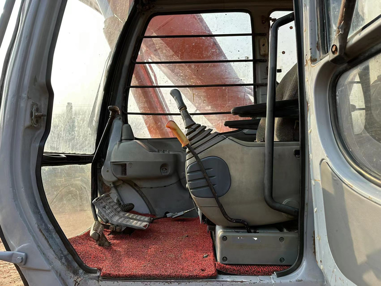 Kāpurķēžu ekskavators HITACHI EX200: foto 7