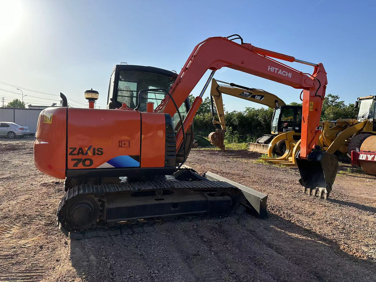HITACHI ZAXIS ZX70 - Mini-ekskavators: foto 5 HITACHI ZAXIS ZX70 - Mini-ekskavators: foto 5