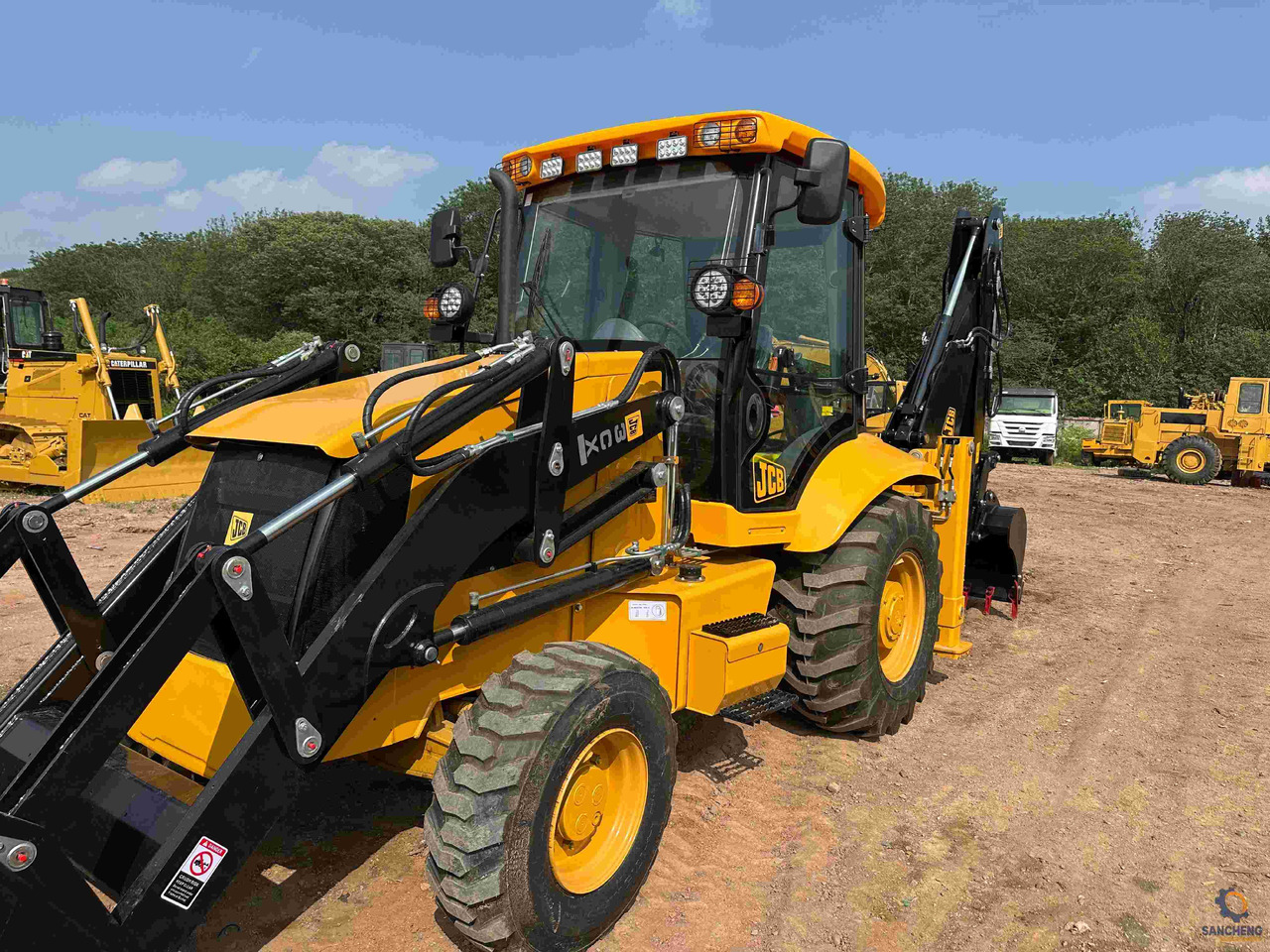JCB 3CX - Ekskavators-iekrāvējs: foto 4 JCB 3CX - Ekskavators-iekrāvējs: foto 4