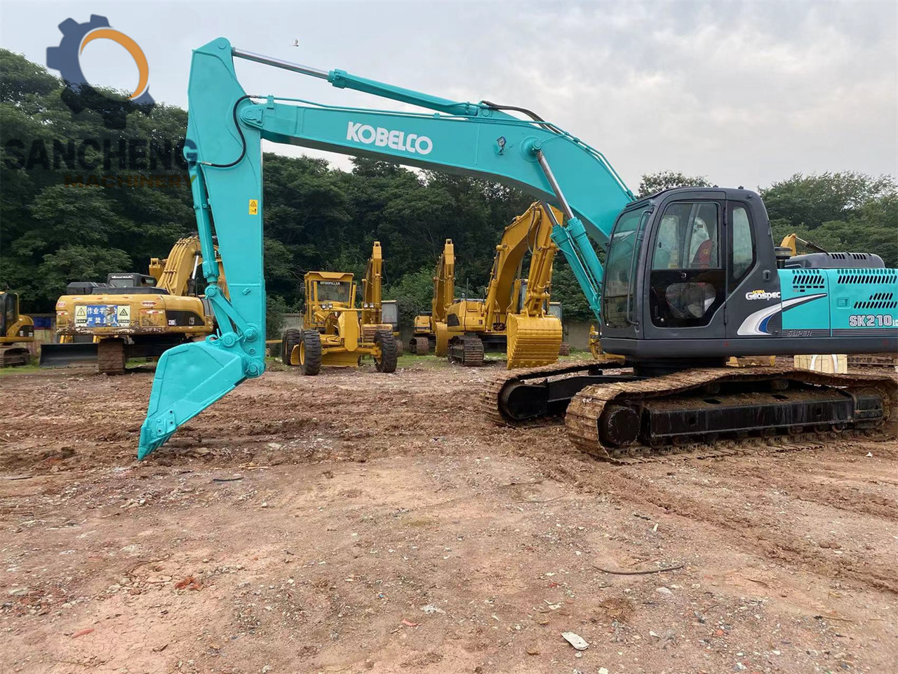 KOBELCO SK210LC-8 - Kāpurķēžu ekskavators: foto 3 KOBELCO SK210LC-8 - Kāpurķēžu ekskavators: foto 3