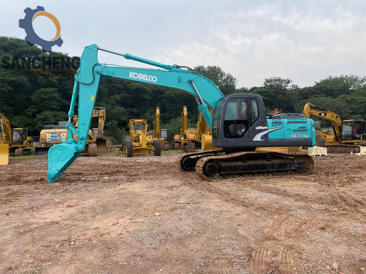 KOBELCO SK210LC-8 - Kāpurķēžu ekskavators: foto 1 KOBELCO SK210LC-8 - Kāpurķēžu ekskavators: foto 1