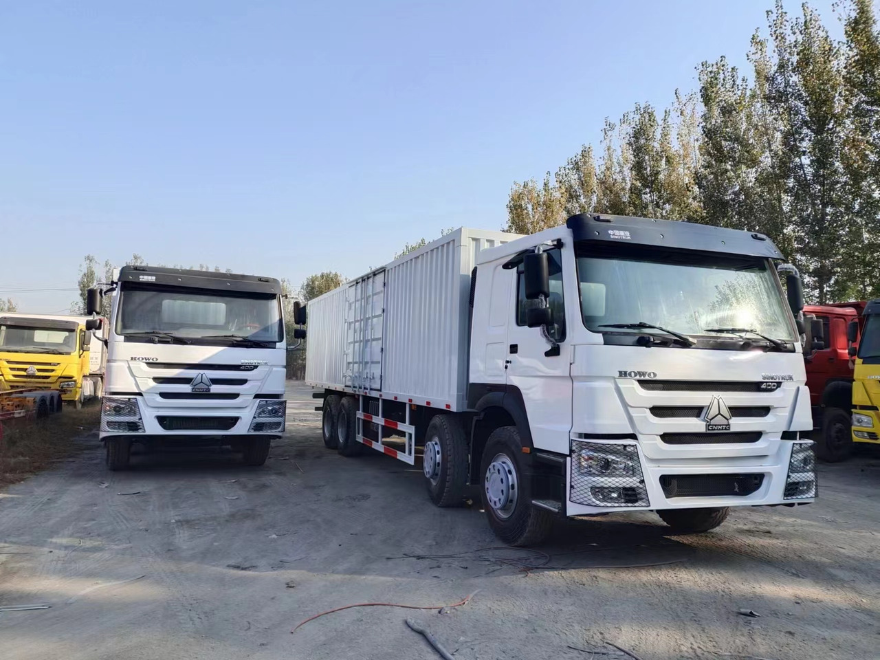 SINOTRUK 400 HOWO Box truck - Izometriskais kravas automašīna: foto 4 SINOTRUK 400 HOWO Box truck - Izometriskais kravas automašīna: foto 4