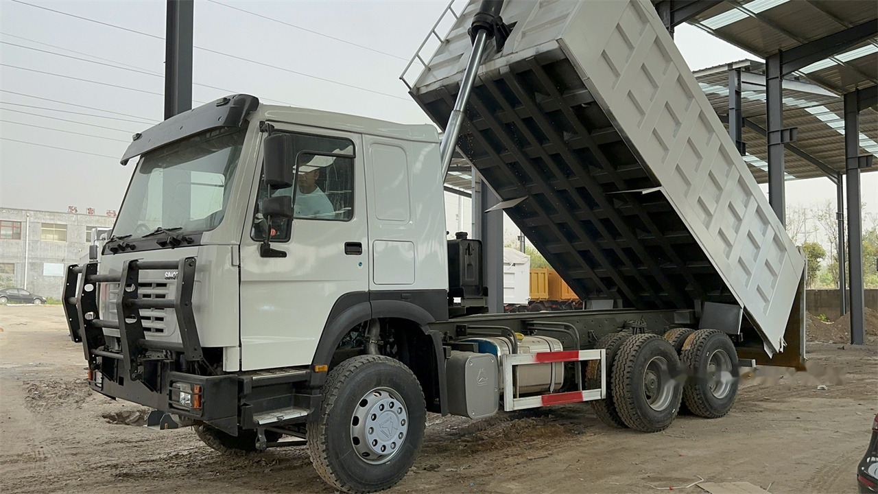 SINOTRUK HOWO 371 Dump Truck - Kravas automašīna pašizgāzējs: foto 1 SINOTRUK HOWO 371 Dump Truck - Kravas automašīna pašizgāzējs: foto 1