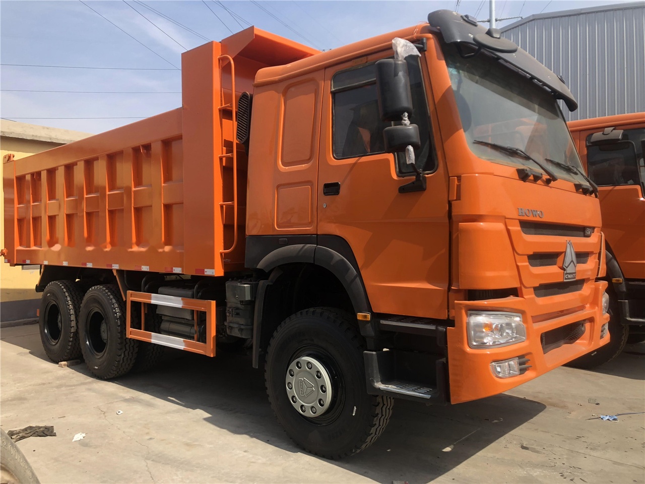 SINOTRUK HOWO 371 Dump truck - Kravas automašīna pašizgāzējs: foto 3 SINOTRUK HOWO 371 Dump truck - Kravas automašīna pašizgāzējs: foto 3